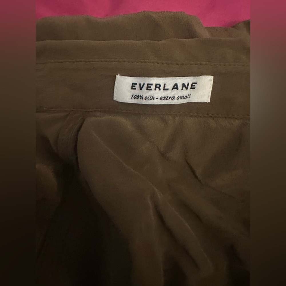 Everlane Classic Olive Green Shirt - Picture 2 of 2